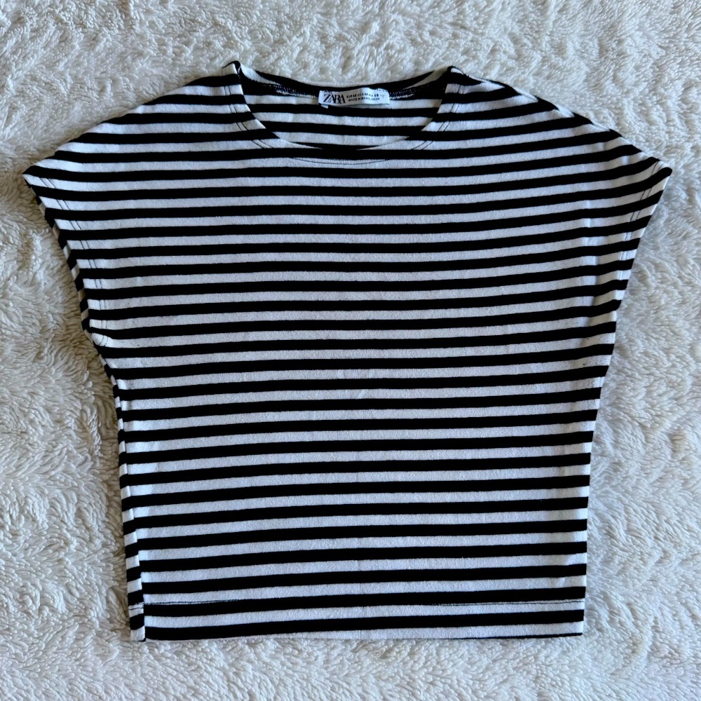 ZARA Black and White Striped Crop Top Shirt Size M